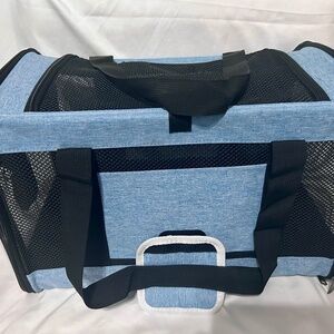 Collapsible Pet Carrier